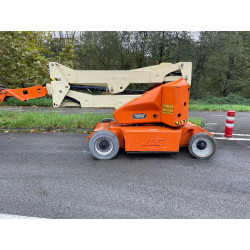 JLG E400 AJPn de 2006